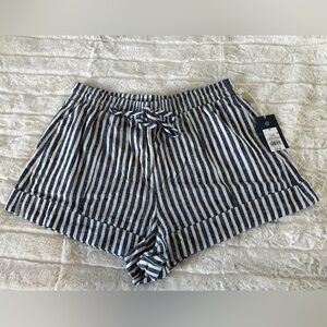 Universal Thread Navy and White Striped Women Shorts